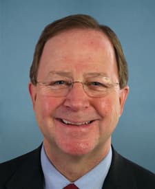 Official portrait of Bill Flores