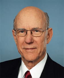 Official portrait of Roberts, Pat (Senator)