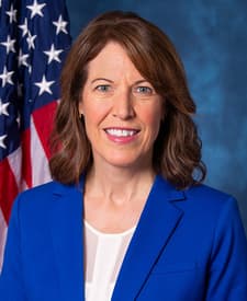 Official portrait of Cindy Axne